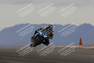 media/Jan-15-2023-SoCal Trackdays (Sun) [[c1237a034a]]/Turn 9 (2pm)/